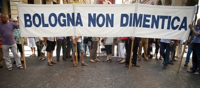 Milano non dimentica la strage di Bologna. Il sindaco Pisapia commemora le vittime